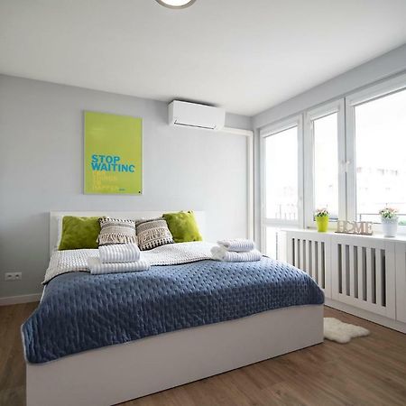 Wlr Apartments - Hoza II วอร์ซอ ภายนอก รูปภาพ